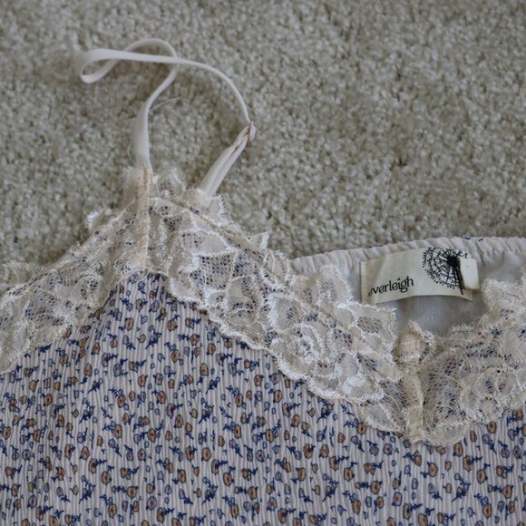 EverLeigh Top - Picture 3 of 5